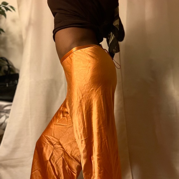 Beautiful orange silk pants! - Picture 5 of 5